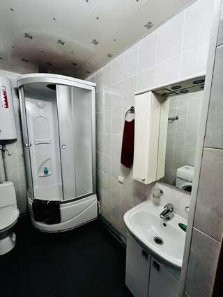 Гостиница Визит Нижний Новгород Двухместный номер с 2 отдельными кроватями, вид на сад-5